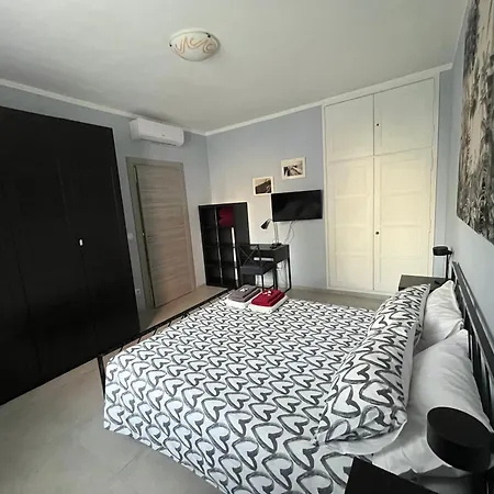 La Casa Tra I Tigli تورينو